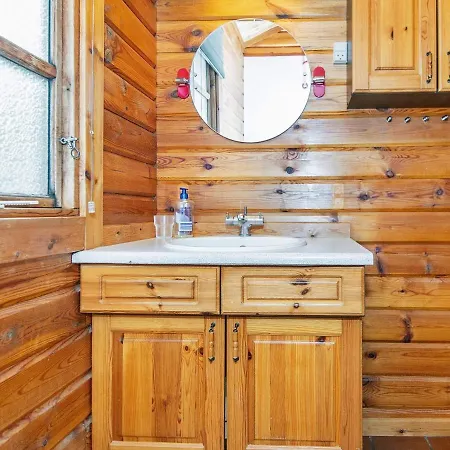 6 Person Holiday In